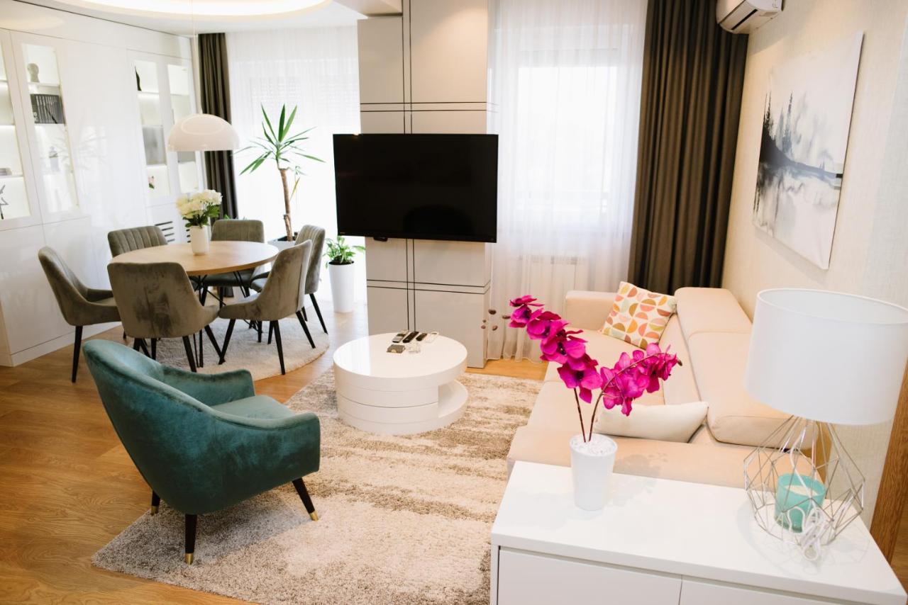 Lusso Apartman 수보티차 외부 사진